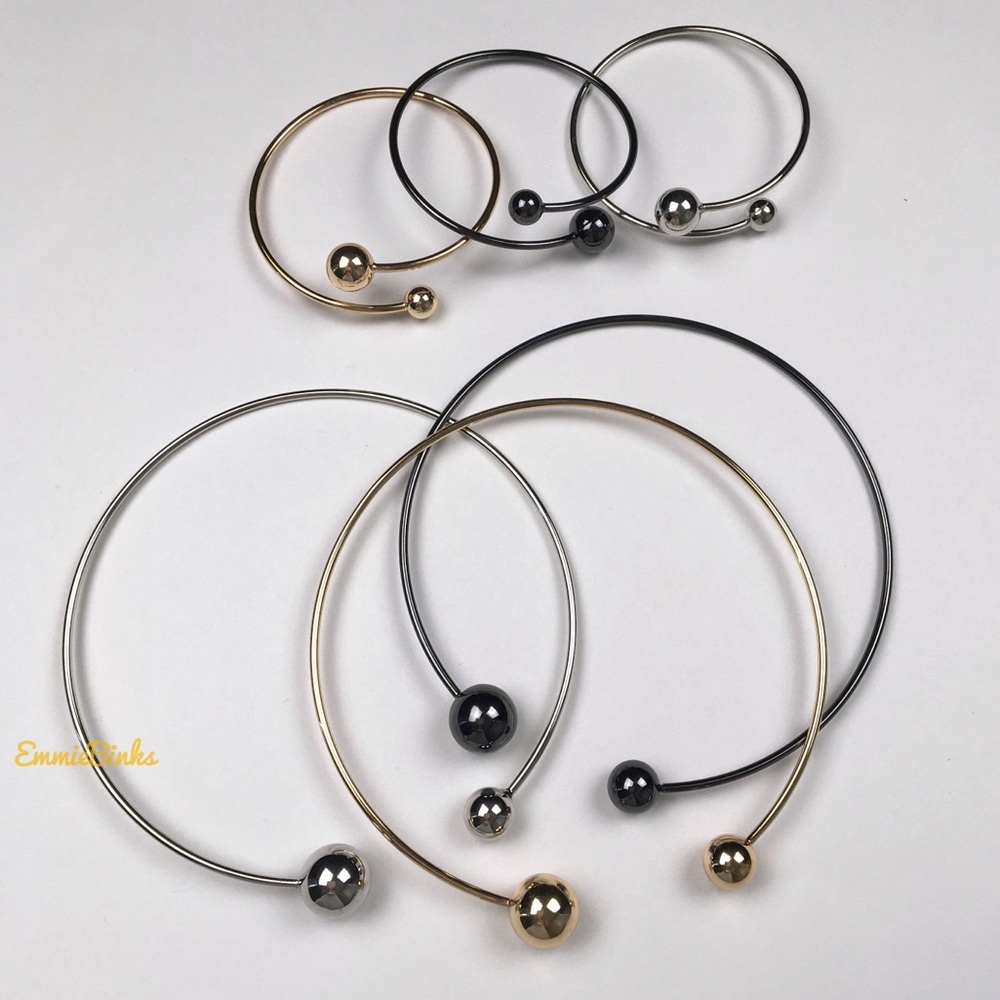 New Revolve 2 Piece Open Collar Ball Necklace & Bracelet Set